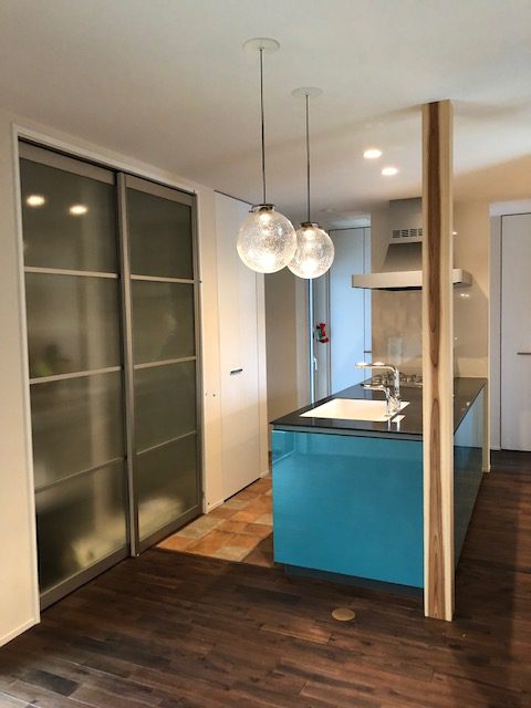 ステキな木製格子とタイル♪