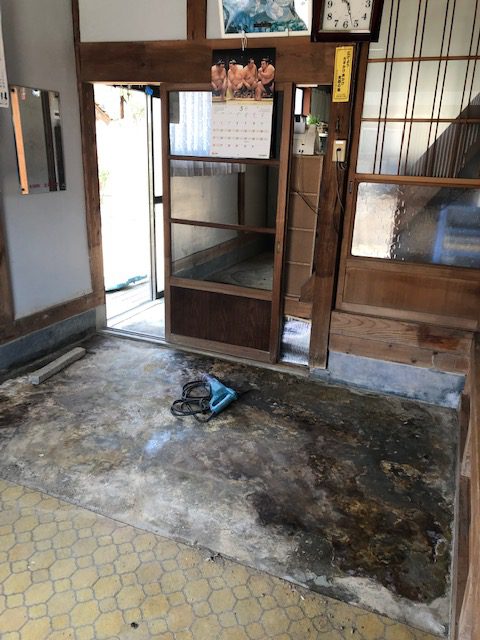 昔ながらの土間を・・・