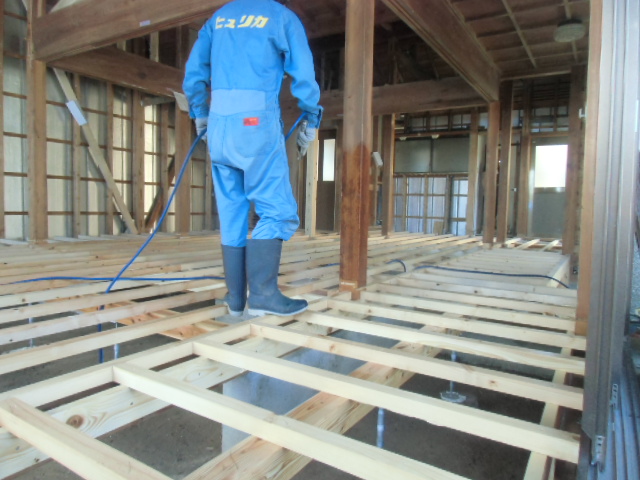 住宅の寿命を延ばす防蟻処理してますか。