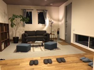 古き時代を模写する土間スペース