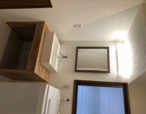 鏡を見るのが楽しくなる手作り化粧台