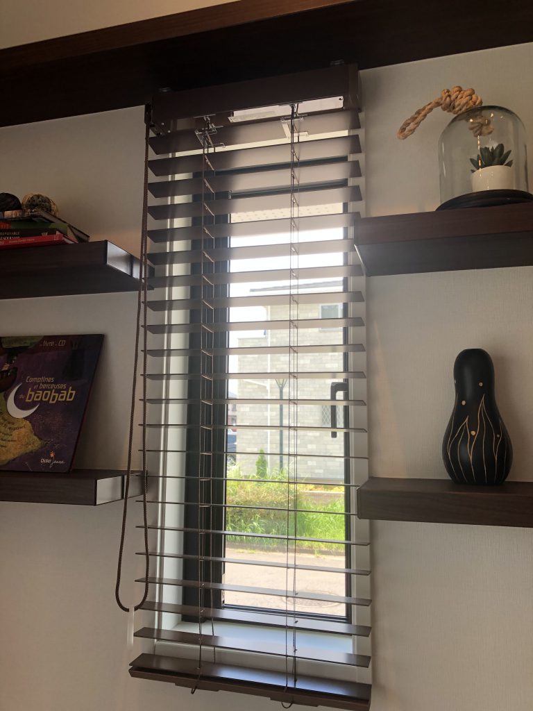 身近なカーテンで夏の暑さ対策