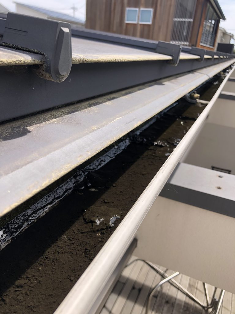 梅雨の季節到です。雨樋は大丈夫でしょうか。