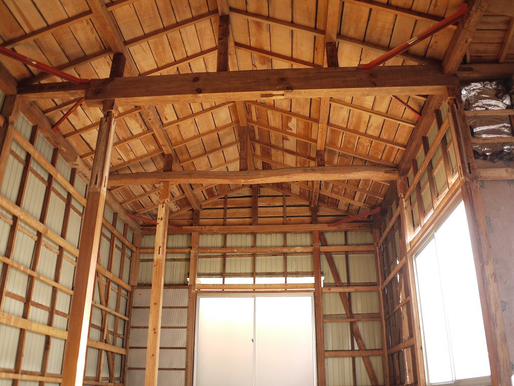 地震に対する不安・湿気にお悩みの方へ！