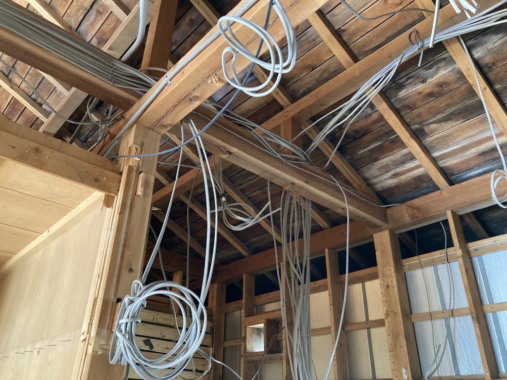 見た目だけでは無いリノベーションならではの工事！