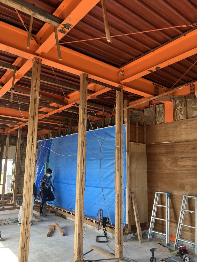 重量鉄骨造２階フルリノベーション始まりました！