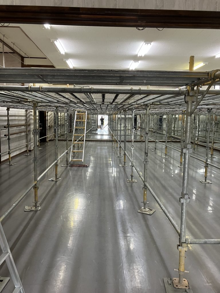 新年初日からリノベーション物件着工です！