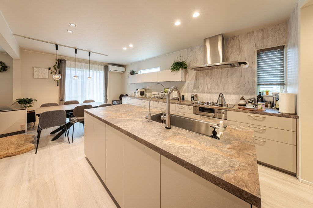 二型キッチンで家事ラクを叶えた家